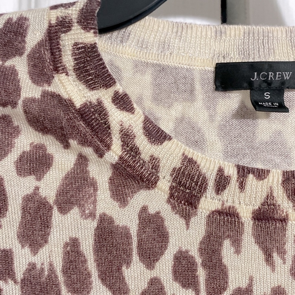 CUTE J Crew animal print knit silk blend lightweight top sweater shirt SMALL - Picture 4 of 13